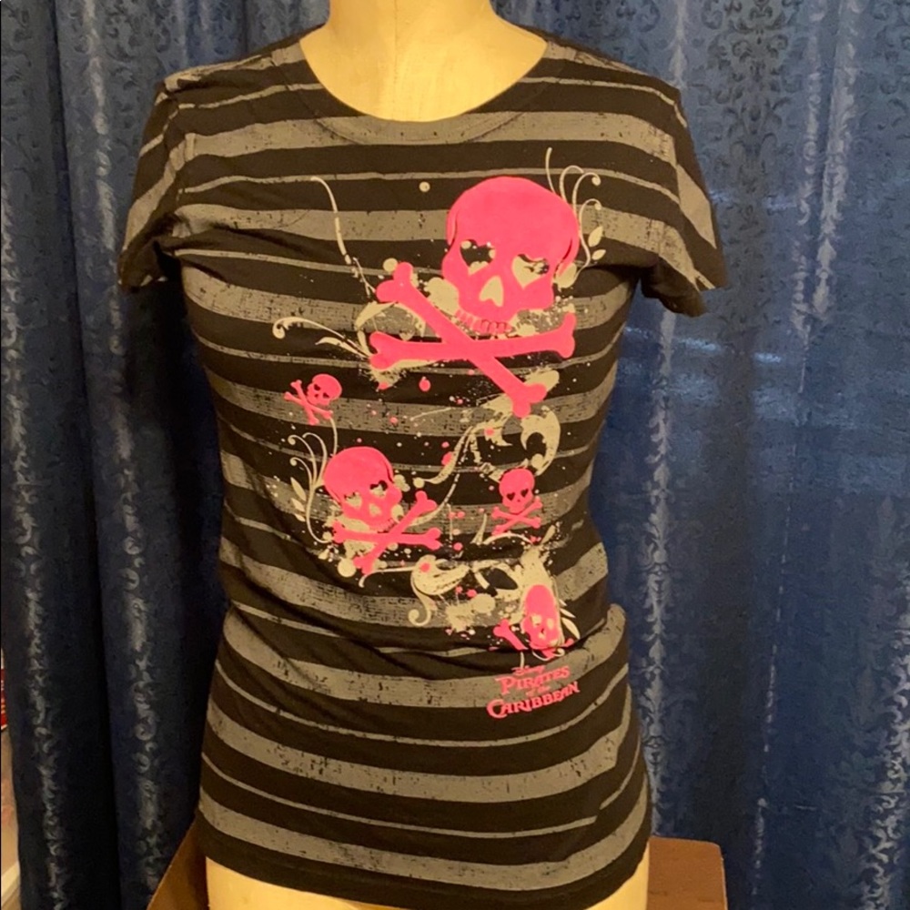 Disney Pirates of the Caribbean t-shirt